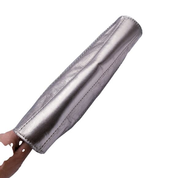 THE SAK Iris Leather Crossbody Clutch - Picture 7 of 11